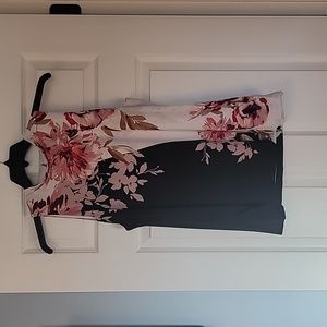 WHBM sleeveless floral print shell size Large